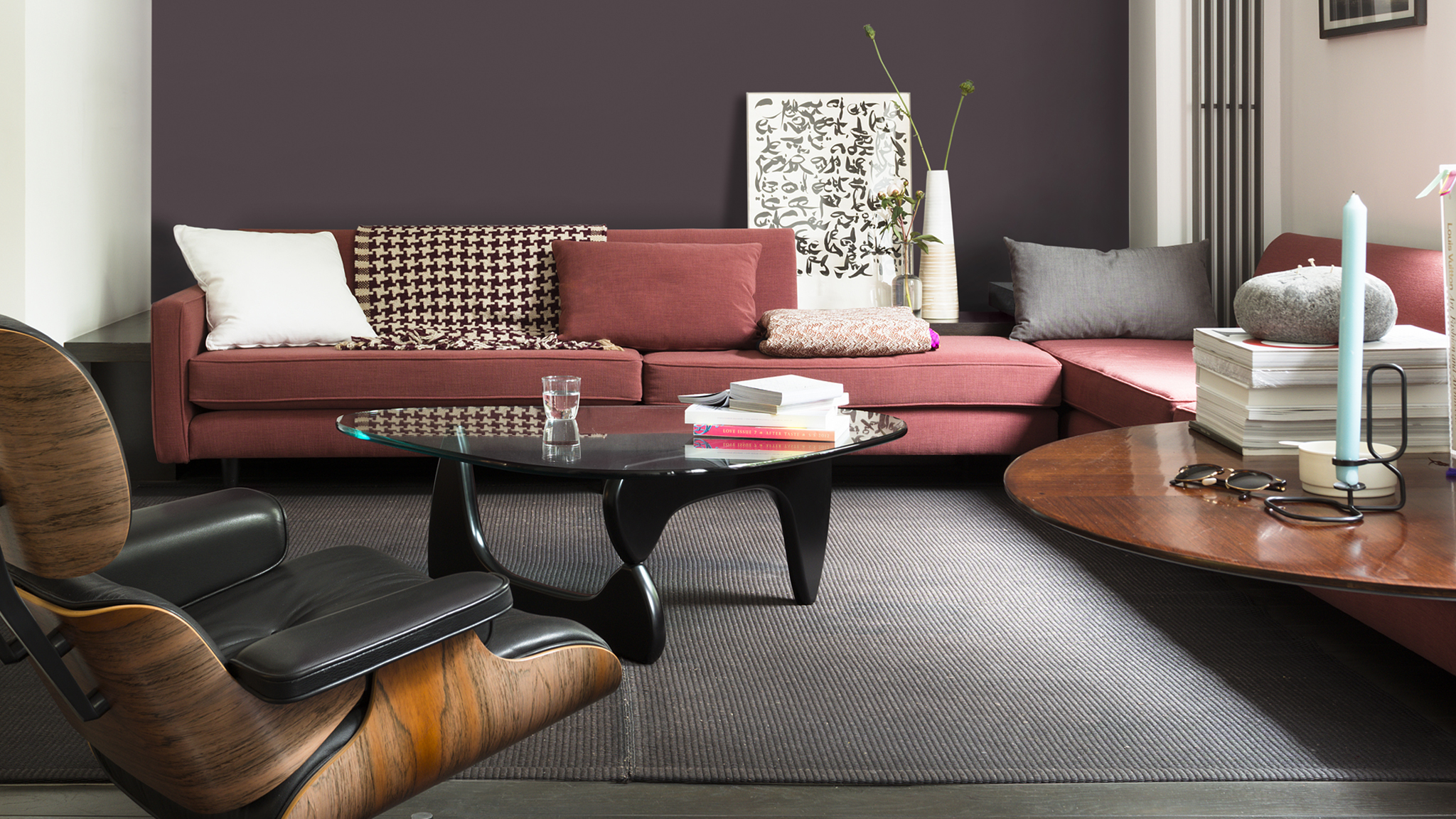 Les couleurs du patrimoine creent un style classique La teinte profonde et chocolatée du rouge donne une touche spectaculaire à votre nouvelle maison